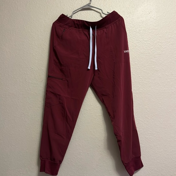 Lago Sigrid jogger in black Cherry. - Picture 1 of 2